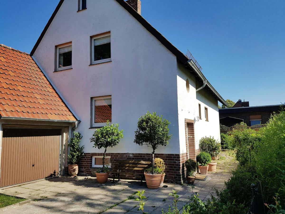 Apartment Am Park Lehrte Exterior photo